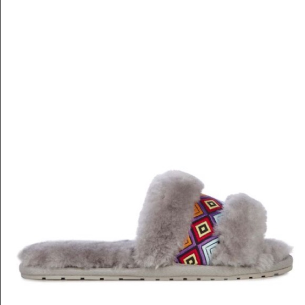 EMU Australia women’s sheepskin slipper